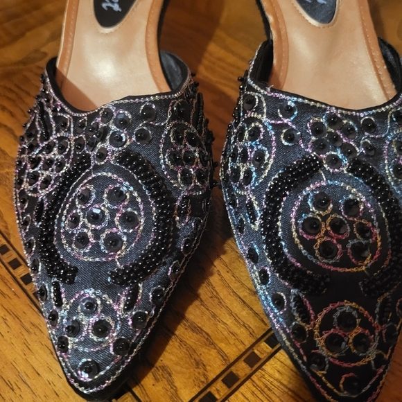 Sweet Kitten Heel Pointed Toe Slip On Mules Black Multicolored Beads Size 7 - Picture 7 of 8